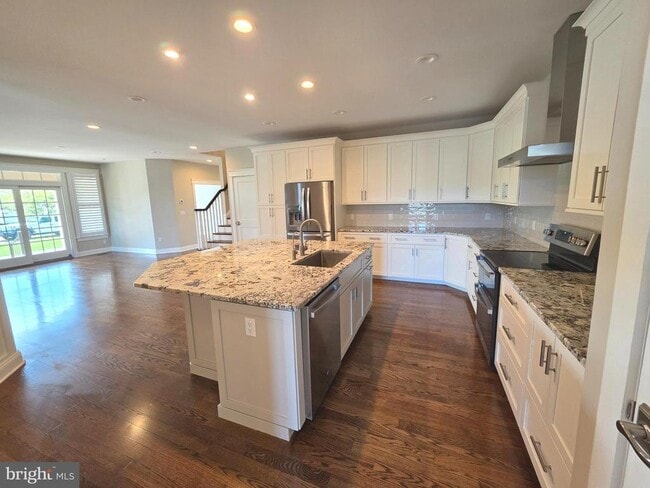 Building Photo - 94 Wolf Creek Cir