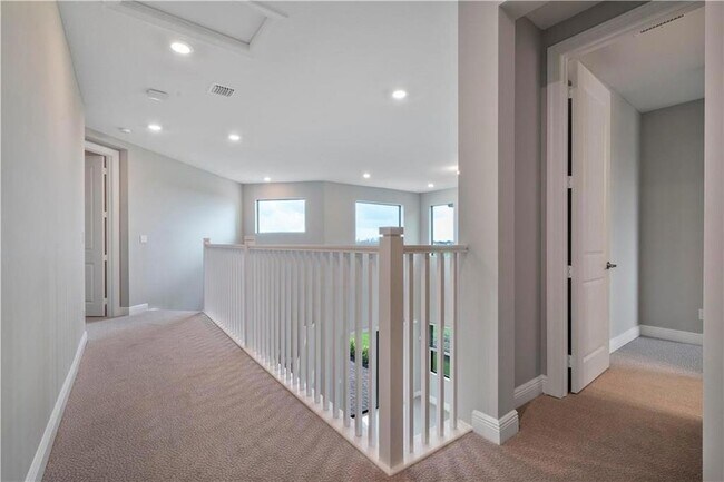 Building Photo - 12135 E Baypoint Cir