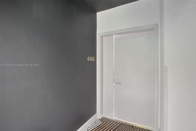 Building Photo - 55 SW 9th St