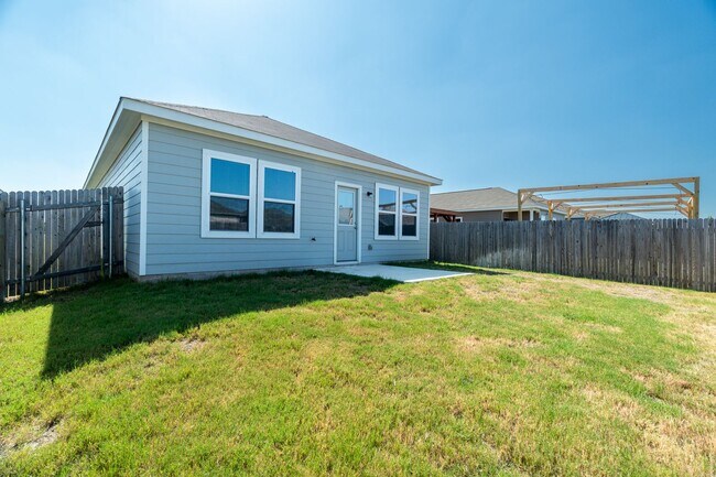Building Photo - 402 Gemsbok Rd