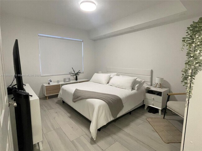 Building Photo - 11605 NW 89th St