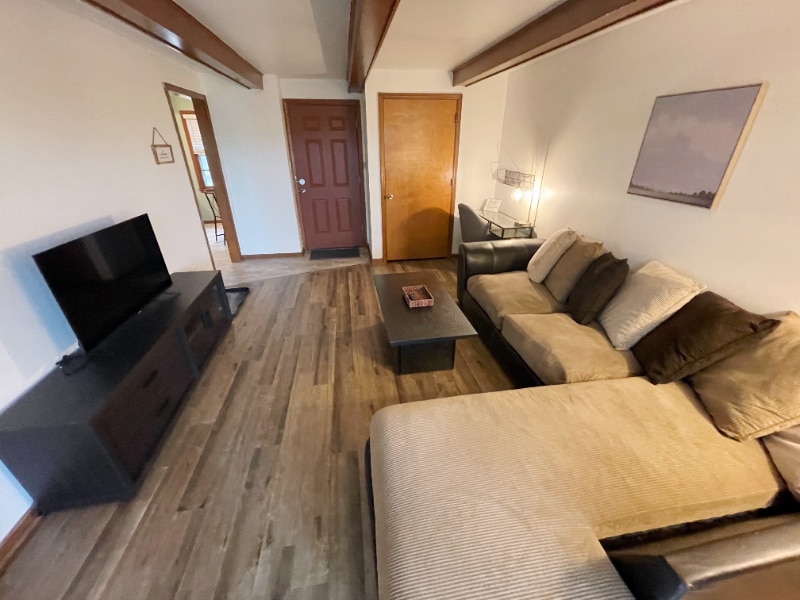 Building Photo - 2417 Quail Dr