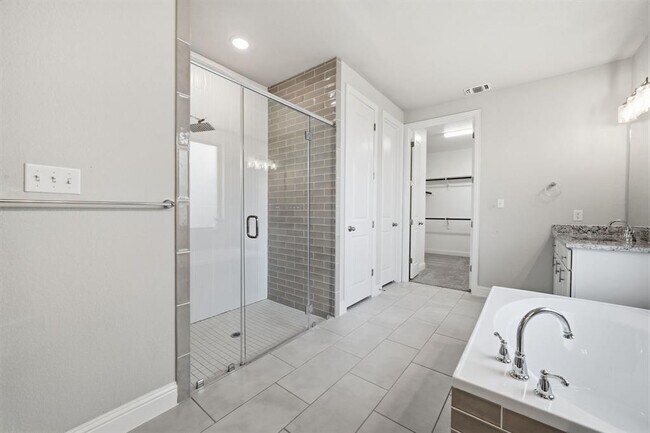 Building Photo - 1233 Texas Ash Ln