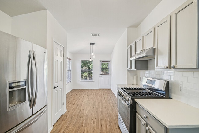 Building Photo - 247 San Felipe Dr