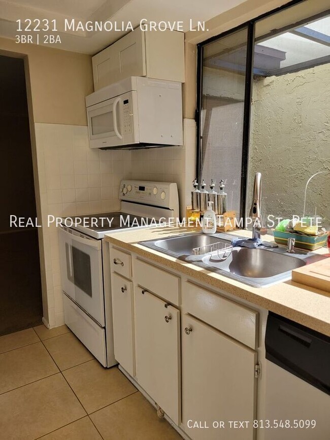 Building Photo - 12231 Magnolia Grove Ln