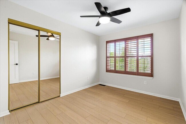 Building Photo - 7375 Freestate Dr