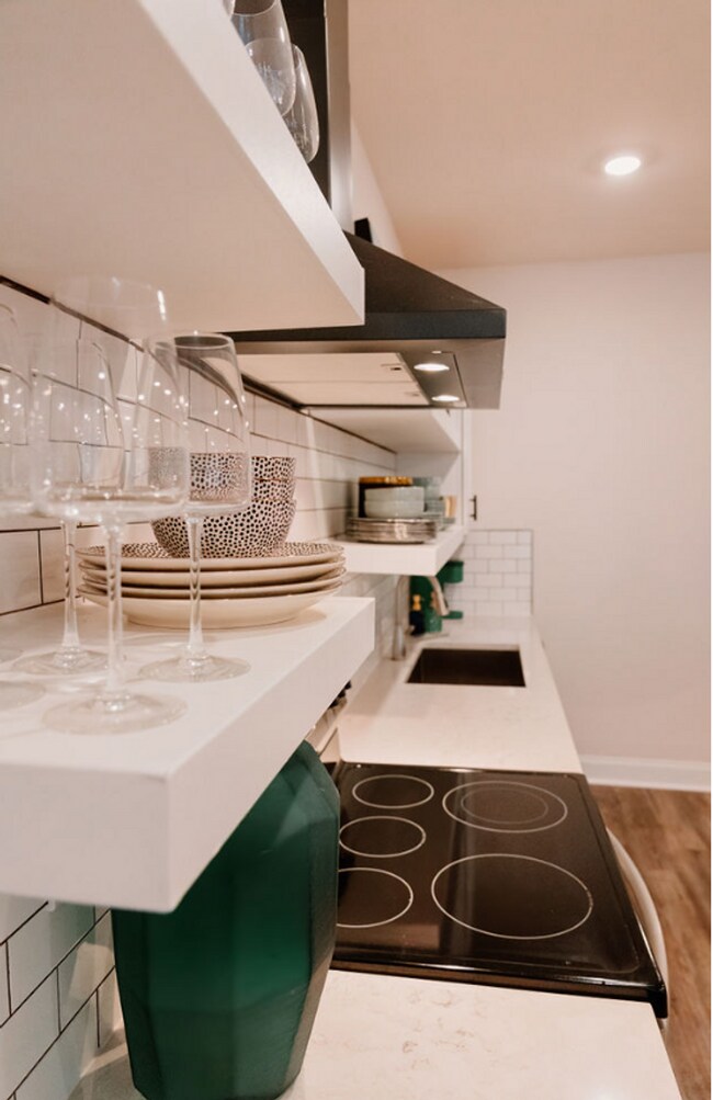 Building Photo - FURNISHED SKYE SINGLE FAMILY HOME