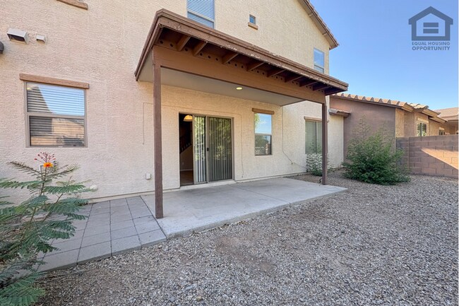 Building Photo - 4Bed/2.5 Bath House at Greenway/75th Ave! Ready for Immediate Move-In! -- Gated Community!