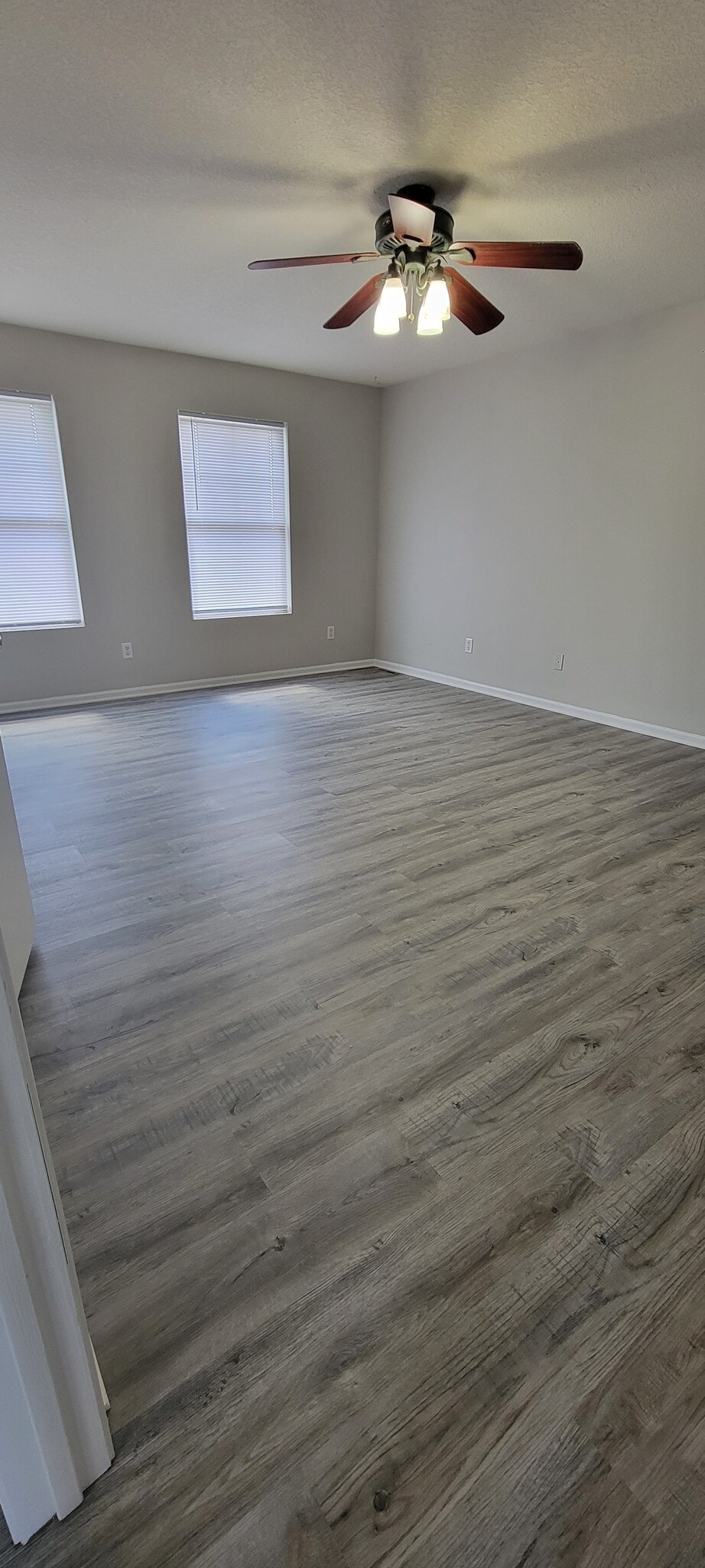 Building Photo - 2806 Fayrdale Dr