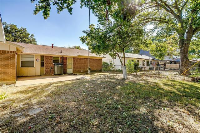 Building Photo - 412 Lena Ln