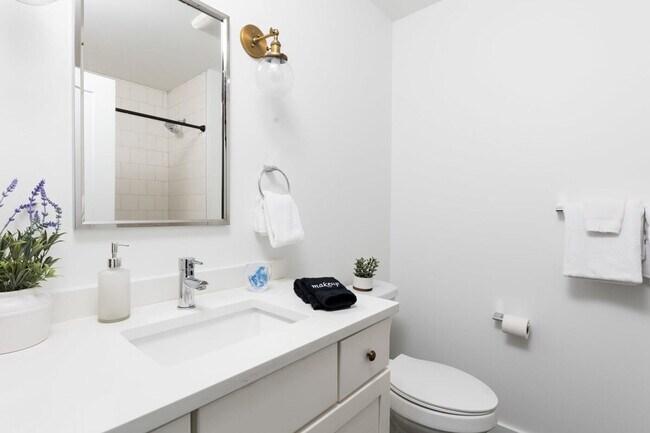 Building Photo - 5604 New York Ave