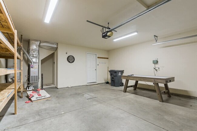 Building Photo - 19701 Cumberland Way