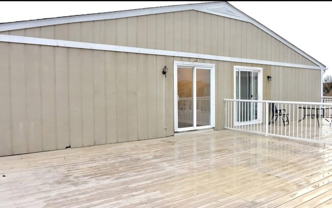 Building Photo - 7935 163rd Ct