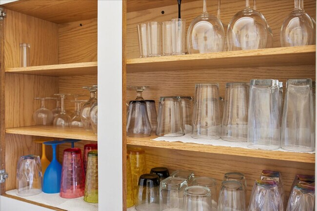 Building Photo - 1733 Sea Fair Dr