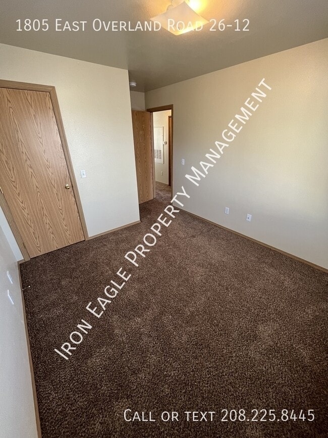 Building Photo - 1805 E Overland Rd