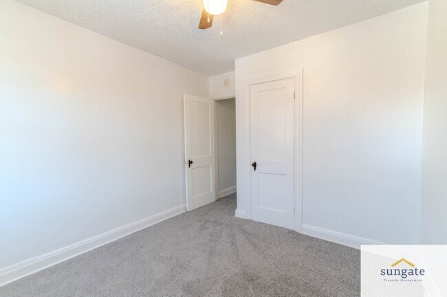 Building Photo - 2018 Griffis Ave