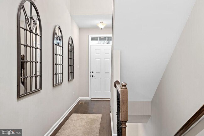 Building Photo - 18040 Red Mulberry Rd