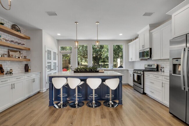 Building Photo - 458 Grand Oaks Rd