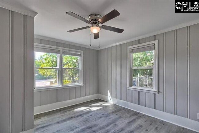 Building Photo - 4057 Rosewood Dr