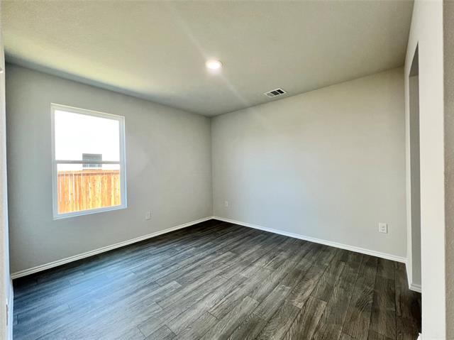 Building Photo - 833 Bluffview Dr