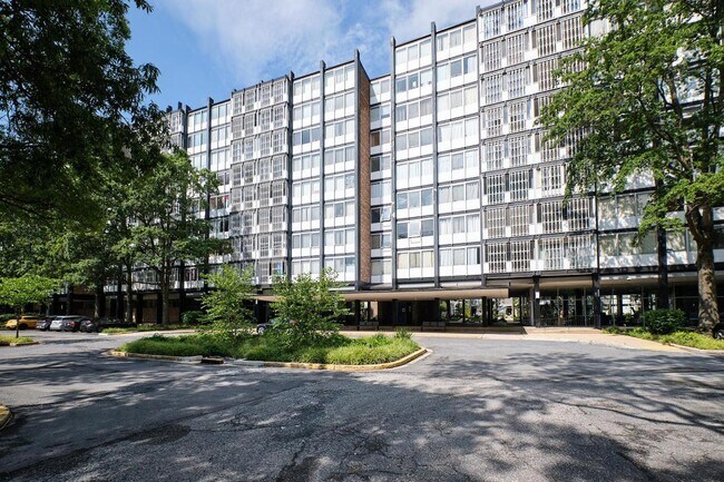 Building Photo - 1301 Delaware Ave SW