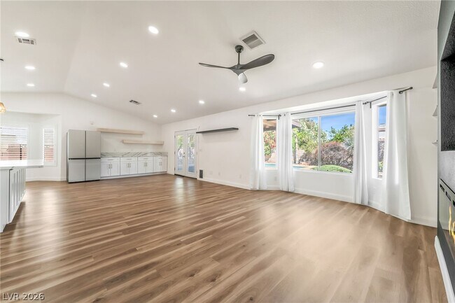 Building Photo - 130 Weatherstone Dr