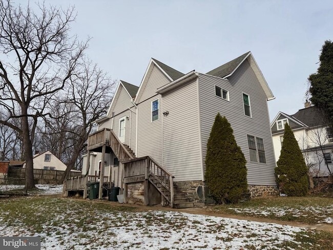 Building Photo - 5906 Benton Heights Ave