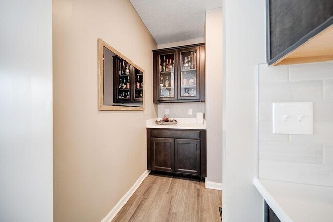 Building Photo - 7181 Fenwick St NW