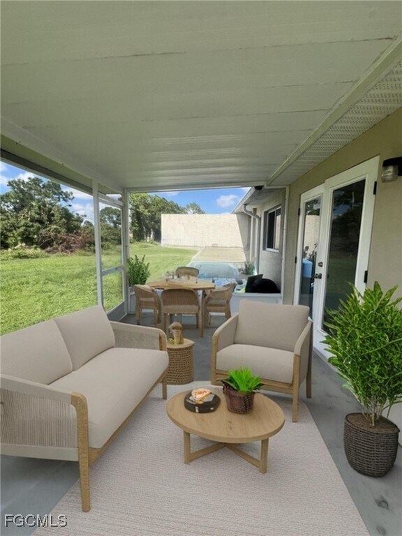 Building Photo - 936 Eisenhower Blvd