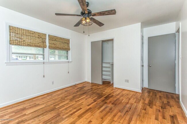 Building Photo - Students Welcome great 4 Bedroom House