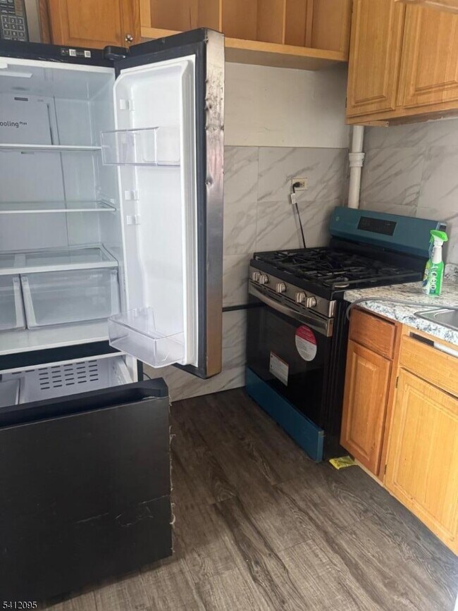 Building Photo - 212 N 7th St