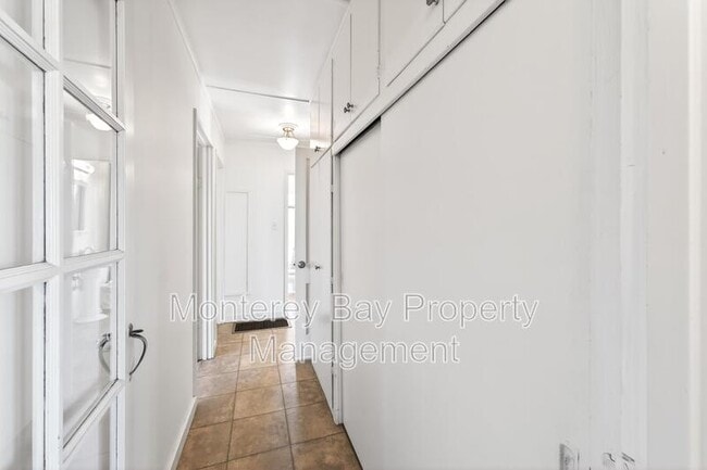 Building Photo - 24736 Dolores St