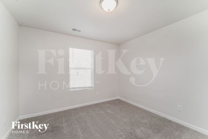 Building Photo - 10714 Rivergate Dr NW