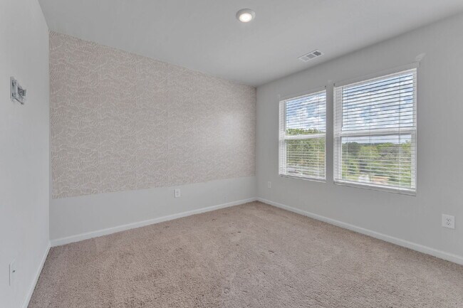 Building Photo - Stunning 3BR/2.5BA Home | Private Fenced Yard & Outdoor Oasis $2190/mo rent