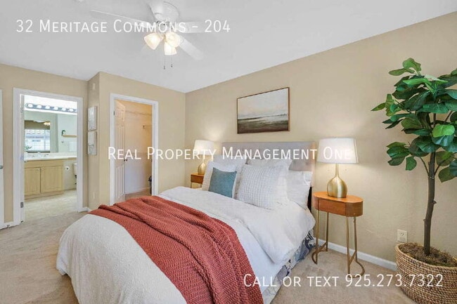 Building Photo - 32 Meritage Common