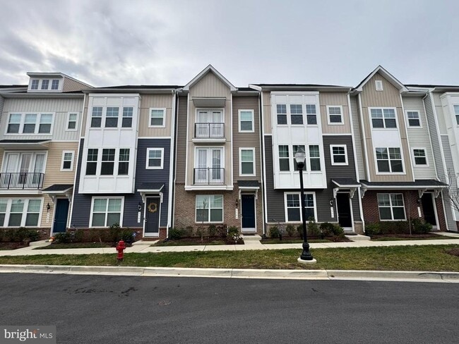 Building Photo - 2509 Gatwick Ln