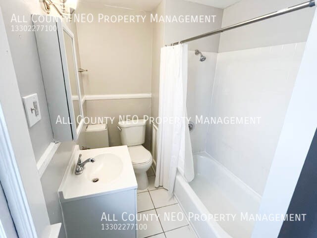 Building Photo - 3348 W 100th St