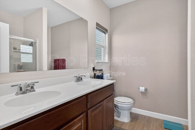 Building Photo - 7001 Lions Pk