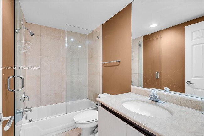 Building Photo - 1643 Brickell Ave