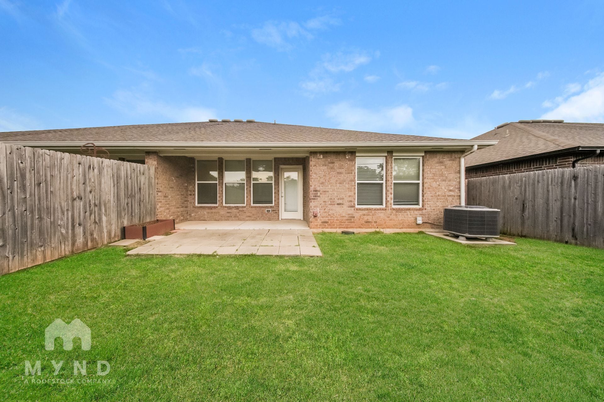 Building Photo - 1013 Merlin Dr