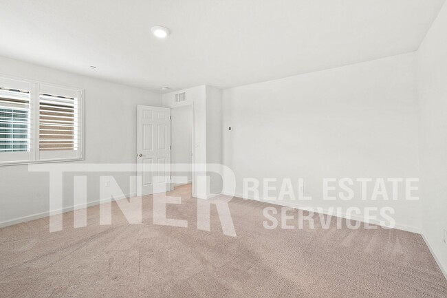 Building Photo - 7049 Star Trail Wy