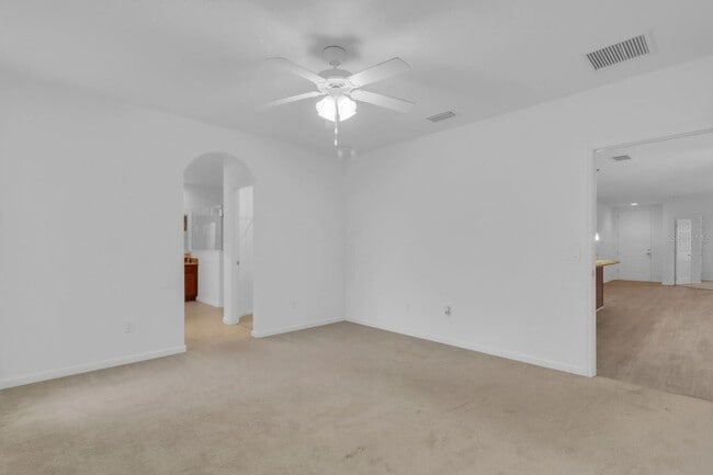 Building Photo - 2943 Casabella Dr