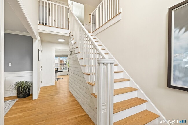 Building Photo - 80 3rd Ave