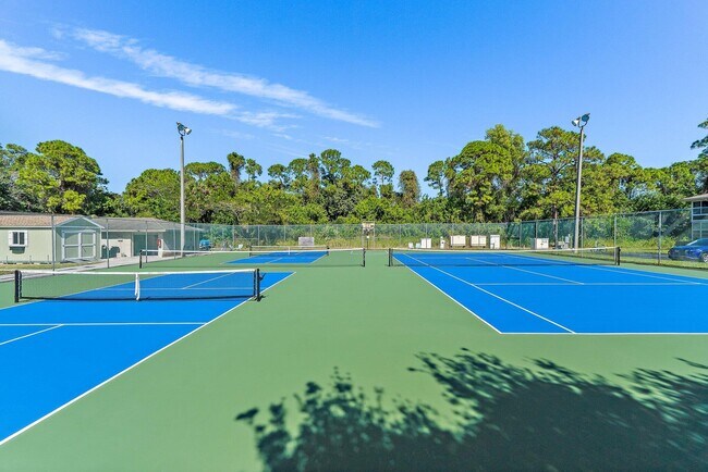 Building Photo - 14 Lake Vista Trail