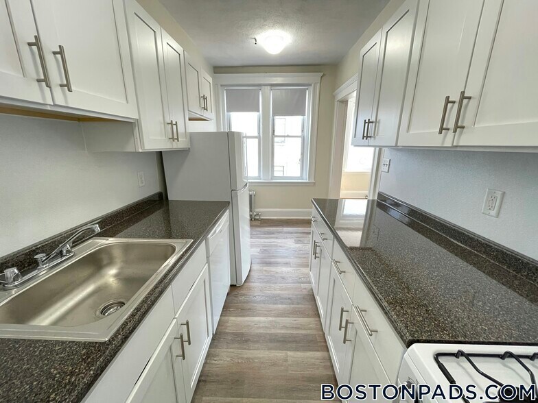 Primary Photo - 1163 Boylston St