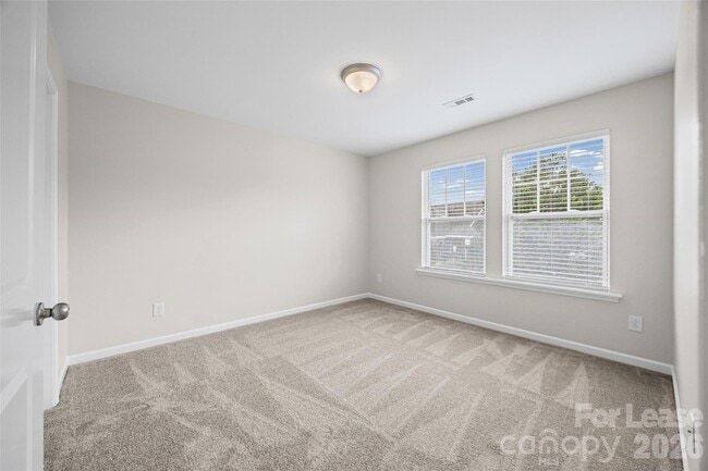 Building Photo - 7333 Adare Mews Rd