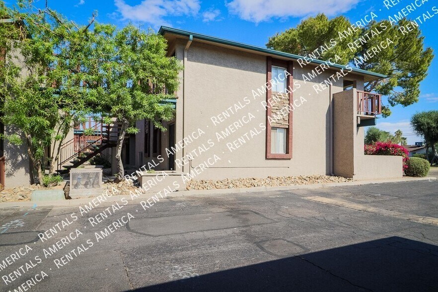 Building Photo - 4354 N 82nd St