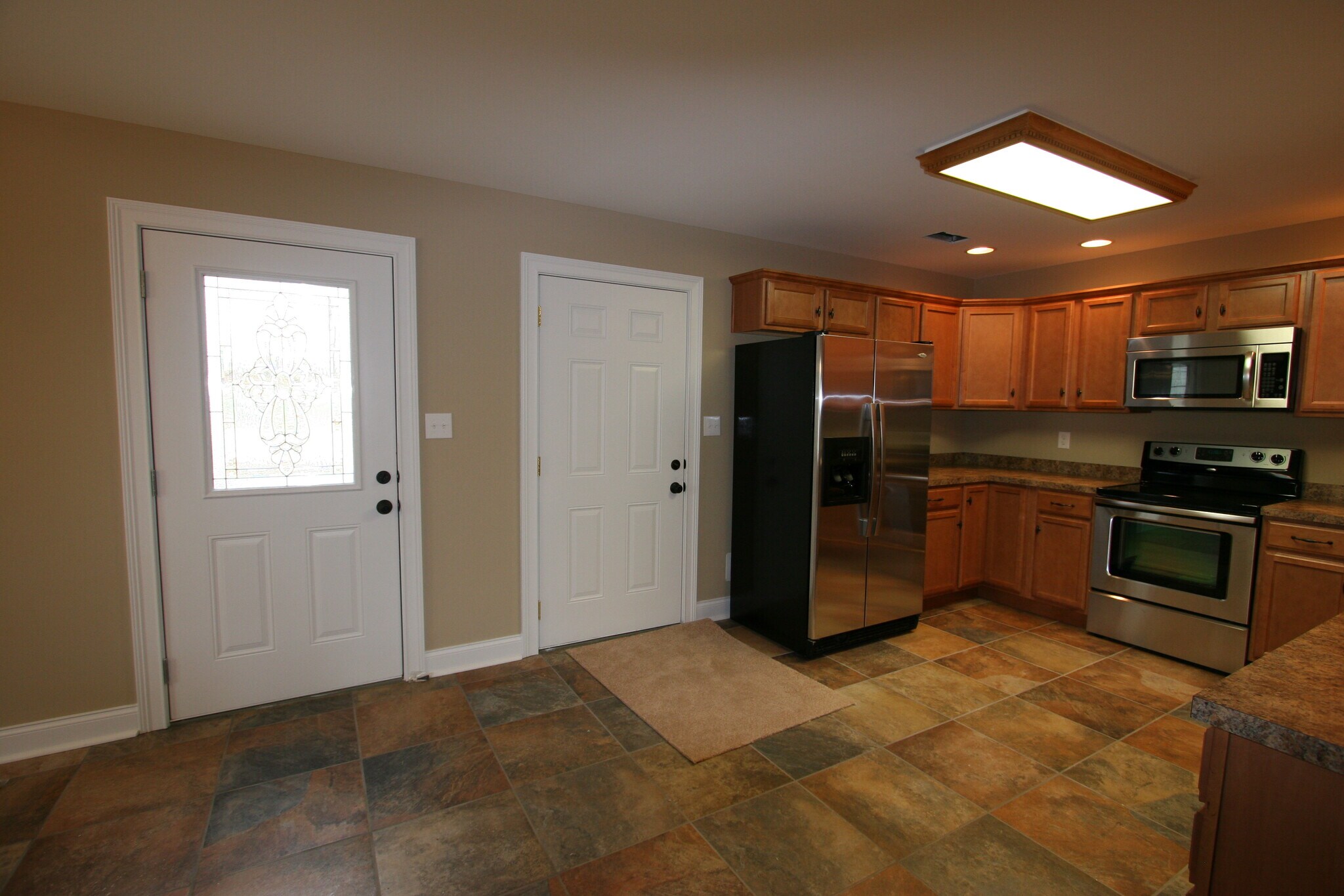 Building Photo - 9008 Landon Ln