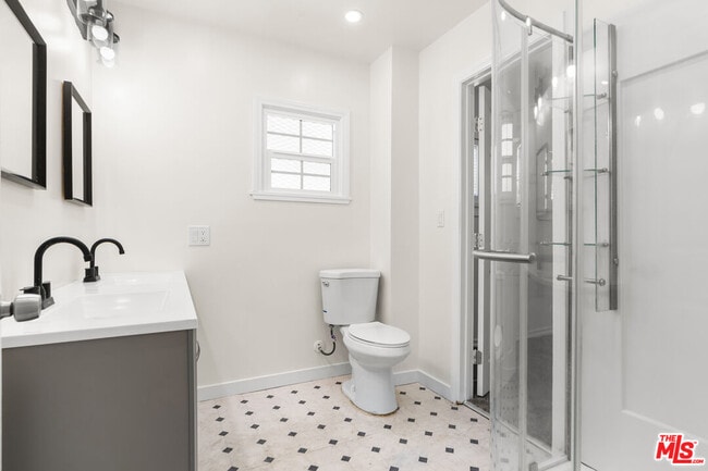 Building Photo - 1351 W 70th St