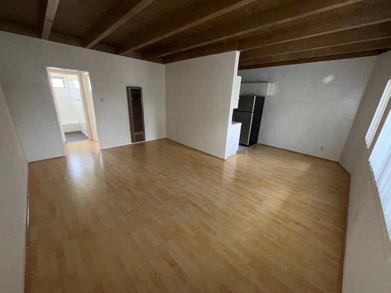 Building Photo - 3758 Inglewood Blvd